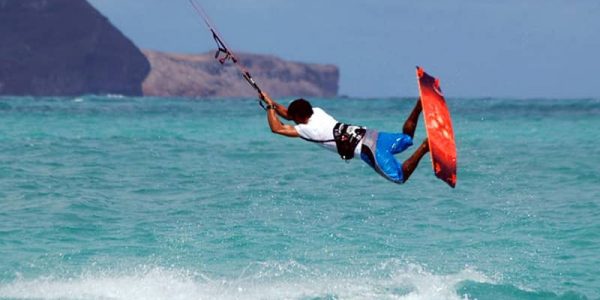 Kiteboarding school in Asia